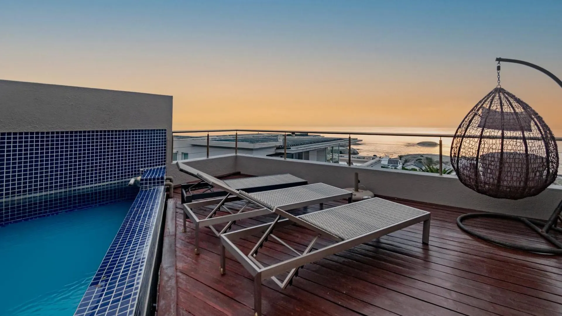 Villa Stylish Penthouse With 180 Degree Ocean Views! Kapstadt